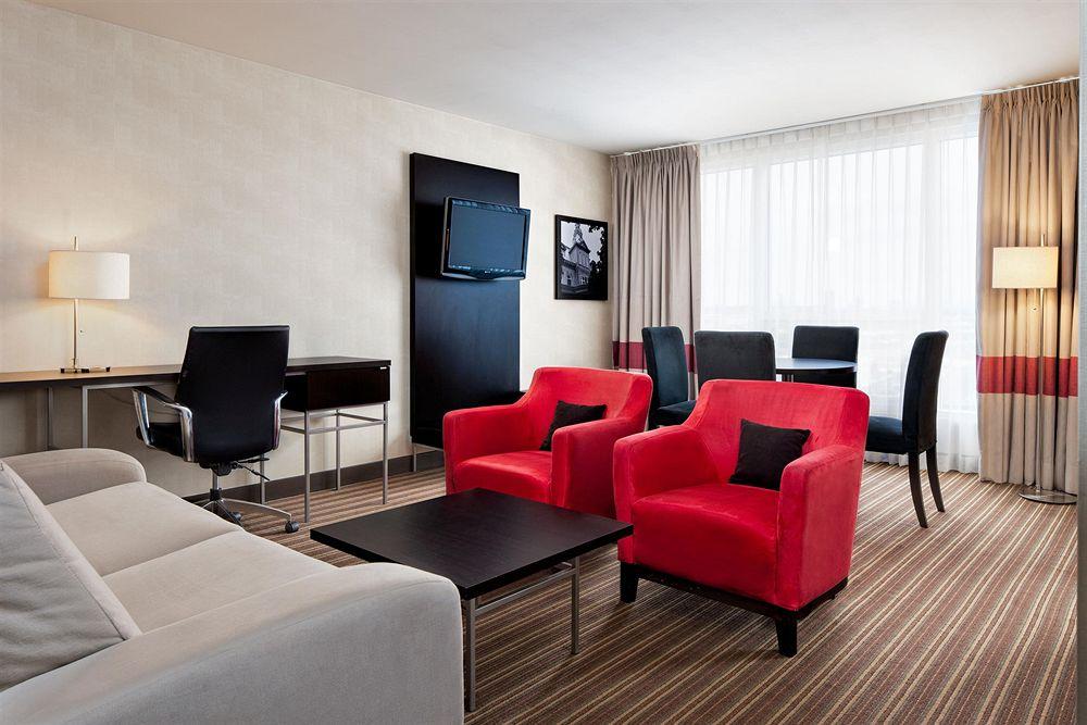 Four Points By Sheraton Levis Convention Centre Kültér fotó